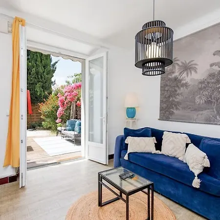 Apartment L'annonciade-calme-terrasse-parking *